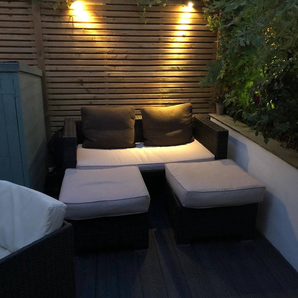 Garden & patio lighting